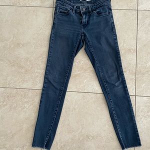 Levis 711 Skinny 24